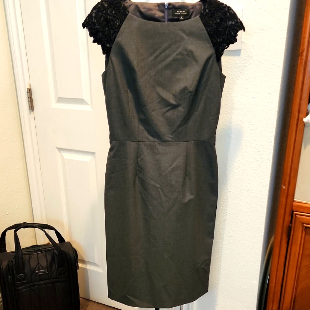 TAHARI Arthur S Levine sz 4 Sheath Dress black short sleeves business